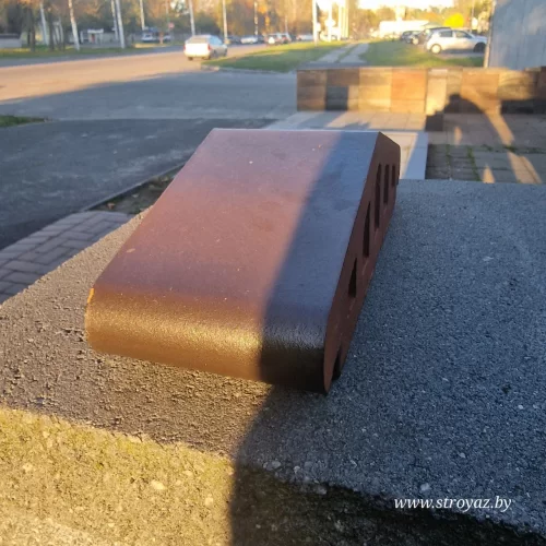 Купить Профильный кирпич двухскатный большой коричневый, 310х130х85, King Klinker - фото: 1